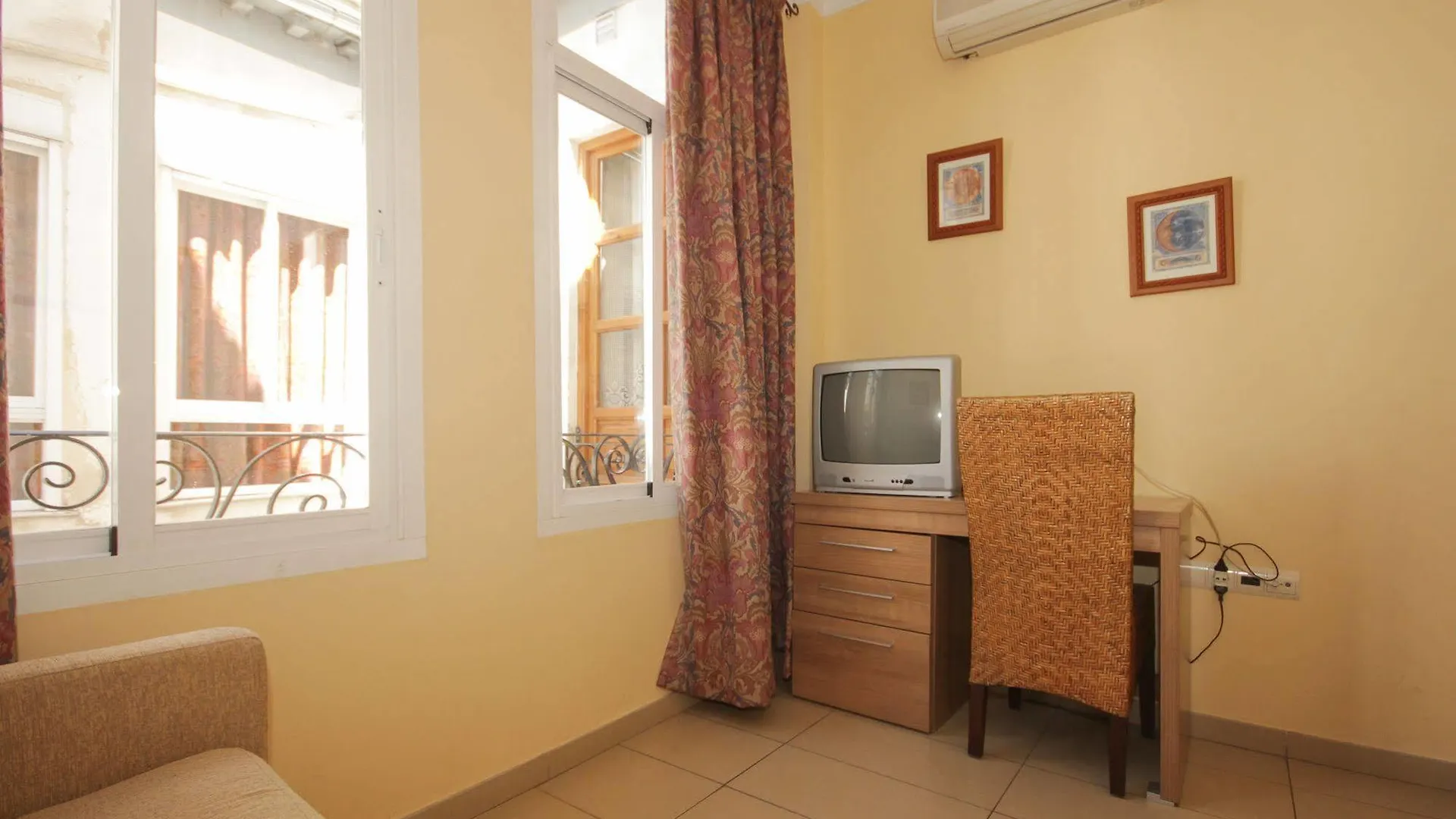 Guest house Hostal Costa Azul Granada