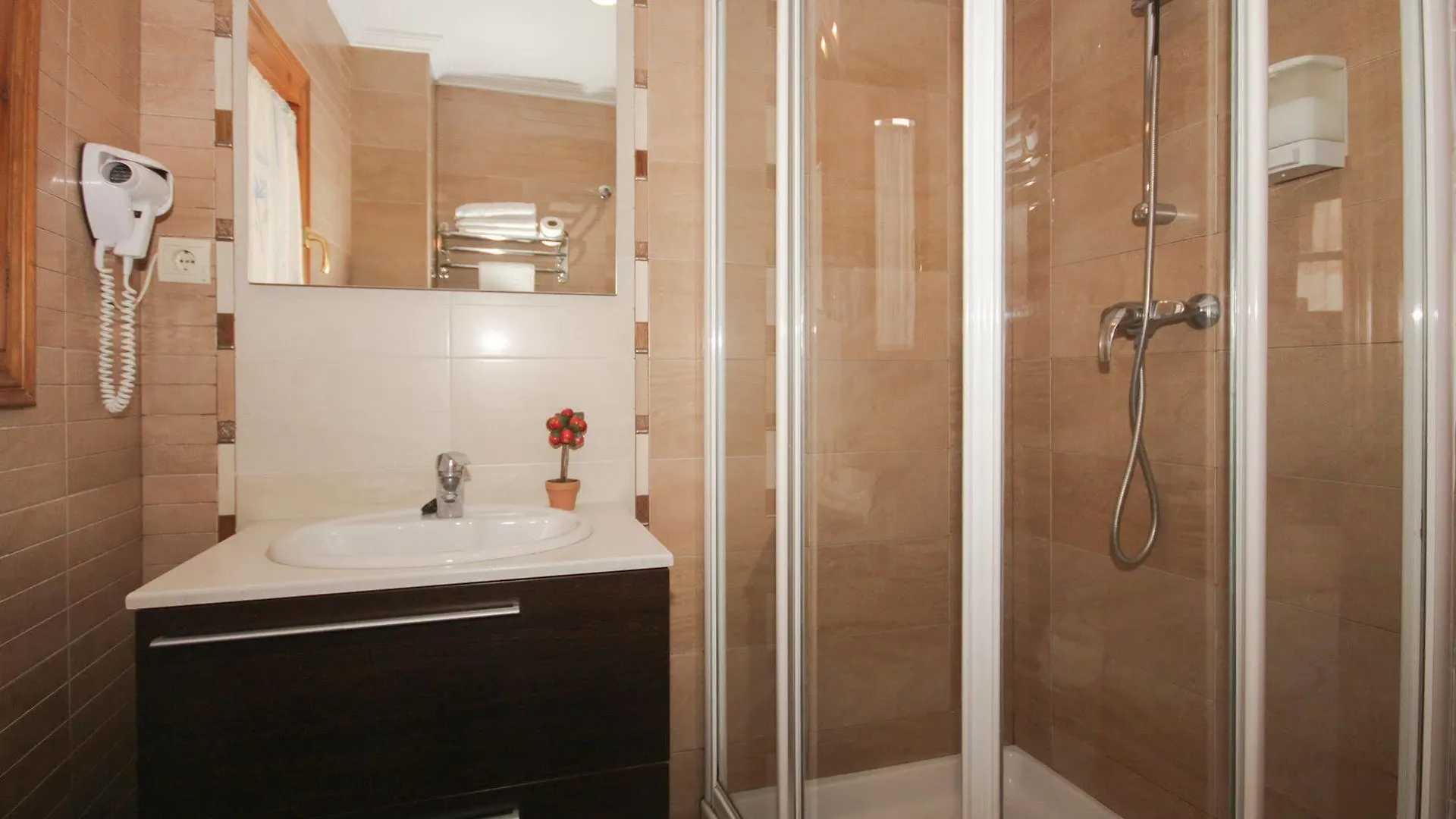 Hostal Costa Azul Granada