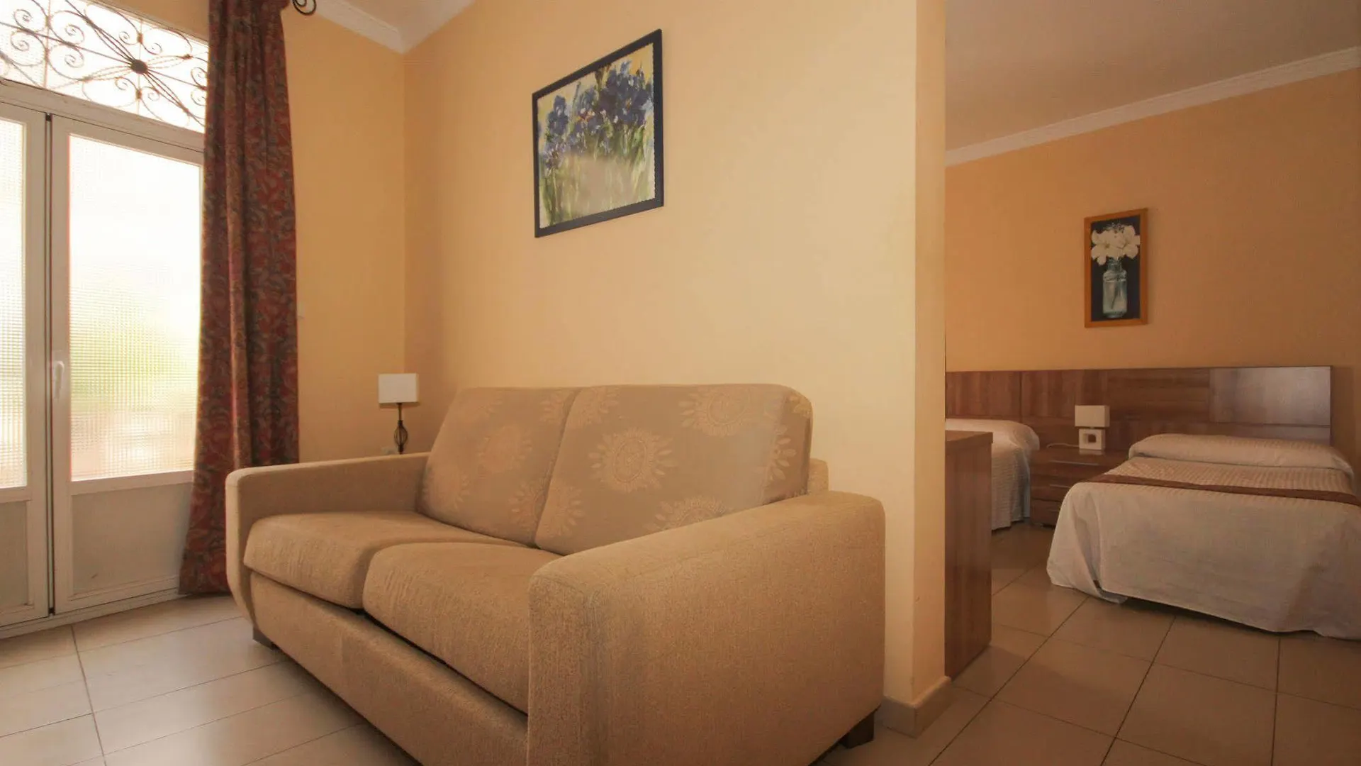 ** Gasthof Hostal Costa Azul Granada Spanien